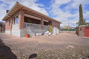 Unifamiliar En venta en Pinilla De Buitrago, Gargantilla Del Lozoya Y Pinilla De Buitrago photo 0