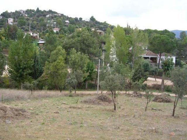 Terreno para construir, en una bonita urbanización de Navahermosa photo 0