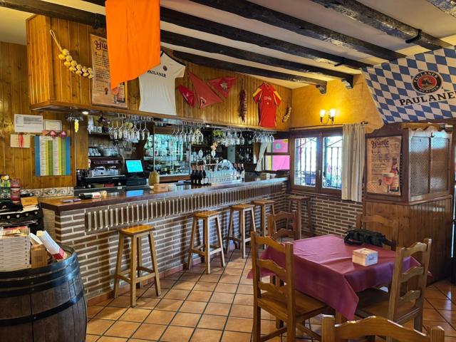 ^**^EN VENTA RESTAURANTE EN PLENO FUNCIONAMIENTO EN LANZAHITA^**^ Se pone a la venta, por motivo de jubilación, un restaurante en pleno rendimiento y con una sólida trayectoria. El local cuenta con photo 0