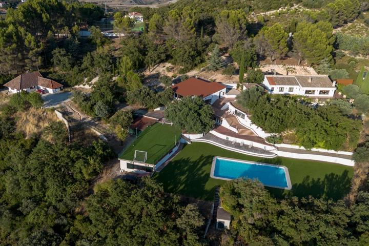 Casa En venta en Valdeperales, Perales De Tajuña photo 0