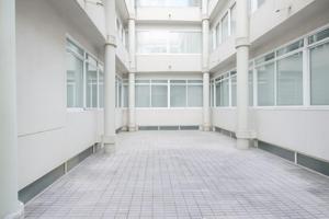 LOCAL COMERCIAL EN TRES CANTOS photo 0