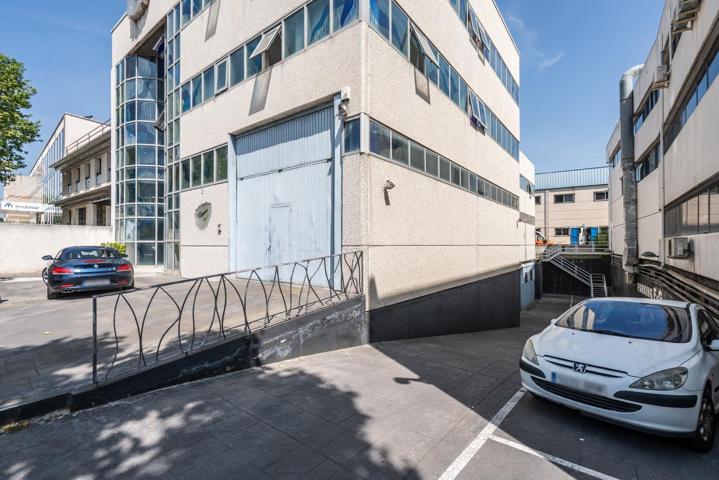 NAVE INDUSTRIAL EN MÓSTOLES – CALLE FRAGUA – 1.720 M2 EN 4 PLANTAS Se ofrece en venta una magnífica photo 0