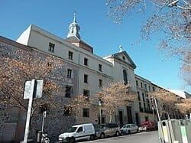 Piso En venta en Embajadores, Madrid photo 0
