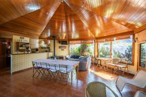 EXCLUSIVO CHALET EN URBANIZACIÓN PREMIUM CON CLUB SOCIAL Y SEGURIDAD 24H EN BECERRIL DE LA SIERRA photo 0