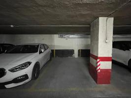 Plaza de garaje para coche mediano en Arapiles, Madrid photo 0
