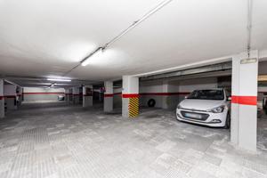 Garaje en venta en Calle de Hermosilla 91 photo 0