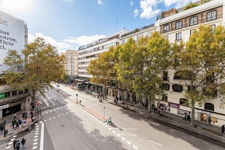 Piso En venta en Gaztambide, Madrid photo 0