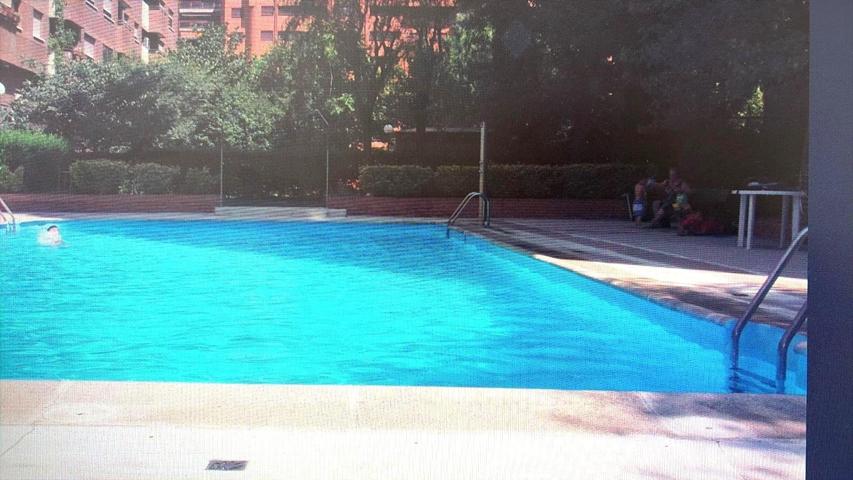 Piso exterior de altas prestaciones con piscina y terraza photo 0