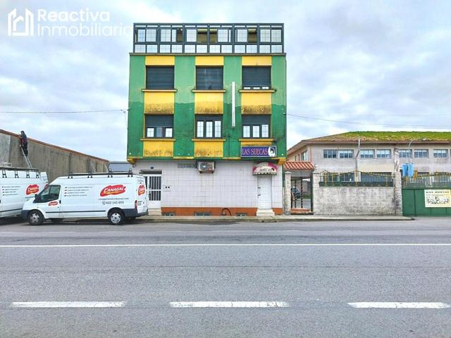 Casa de 4 plantas + sótano, con zona de parking de 500 m2 photo 0