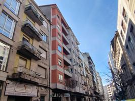 Piso En venta en Centro, Ourense photo 0