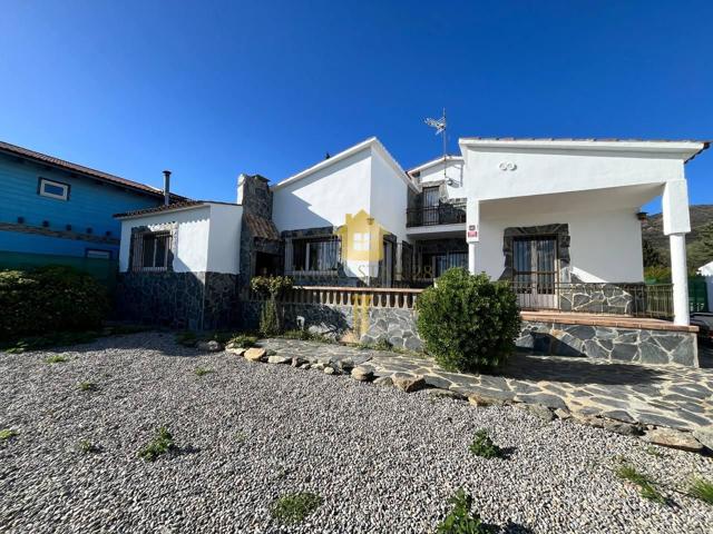 &quot;Casa Única con Torre en Mas Bosca, Roses, PRECIO NEGOCIABLE Y TAMBIEN EN ALQUILER CON OPCION A COMPRA! photo 0