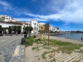 Encantadora Casa Adosada de 3 Habitaciones con Garaje y Terraza a 1 Minuto de la Playa en Cadaqués photo 0