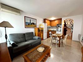 Apartamento en planta baja en alquiler de temporada (Octubre a Mayo) photo 0