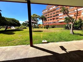 Local en venta en Santa Margarita – ¡Con acceso directo a la piscina! photo 0