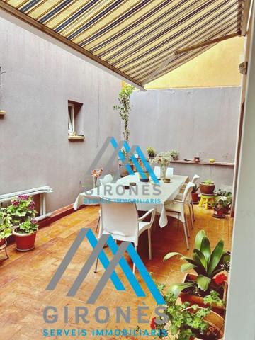 Casa En venta en Centre , Santa Cristina D´aro photo 0