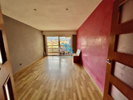 Piso En venta en Centre , Santa Cristina D´aro photo 0