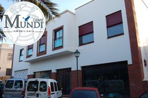 LOCAL COMERCIAL EN EL CENTRO DE ANTIGUA photo 0