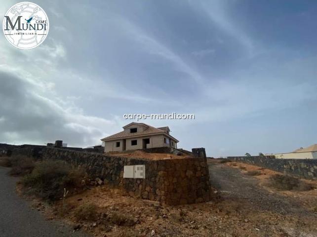 Chalet en Villaverde photo 0