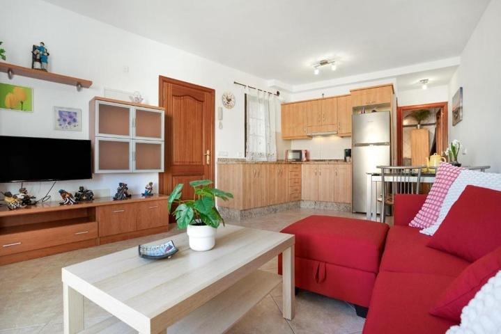 ¡OPORTUNIDAD! Apartamento en zona céntrica de Cotillo photo 0