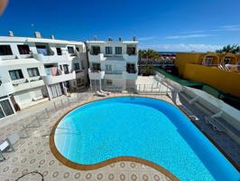 Apartamento en residencial con piscina photo 0