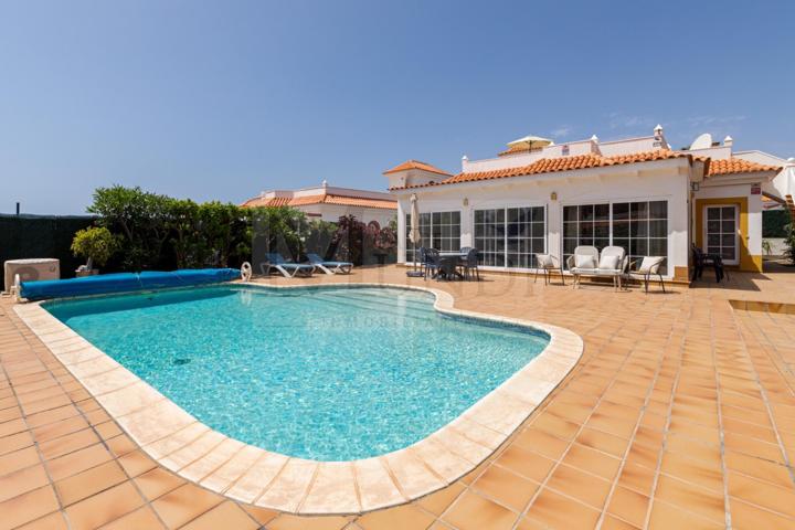 VILLA ZONA GOLF CLUB CALETA DE FUSTE photo 0
