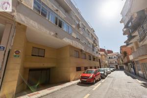 Vivienda de 2 dormitorios en el centro de Maracena, a 5 min del metro photo 0