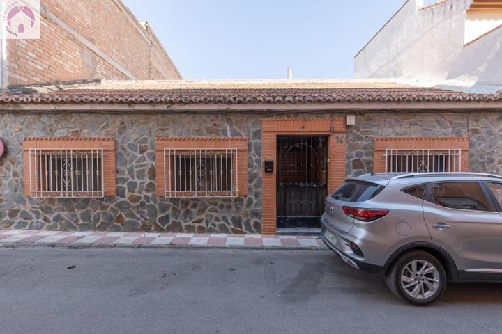 Oportunidad en Armilla: amplia casa de 250 m² para reformar a tu gusto photo 0
