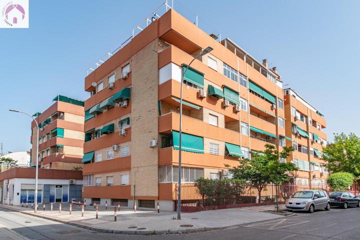 Piso con plaza de garaje junto al Carrefour photo 0