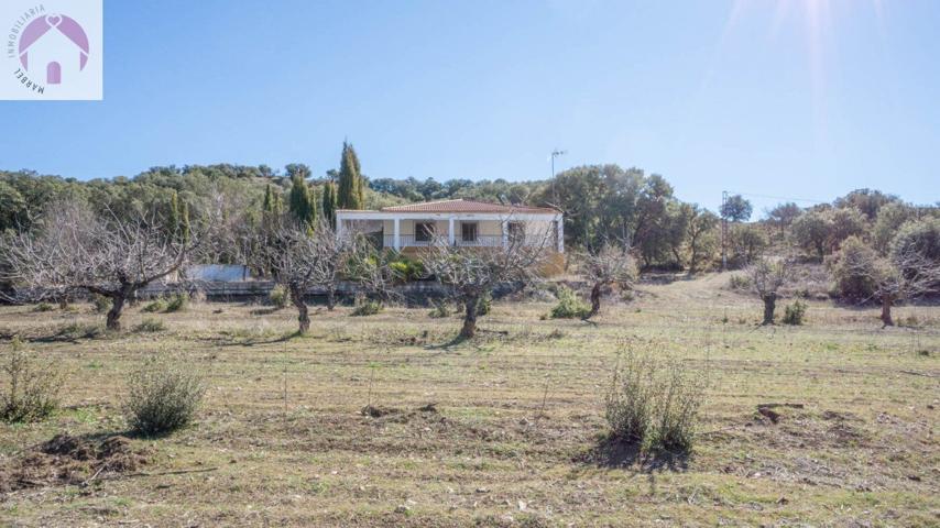 Finca rústica con terreno en Montillana, Iznalloz. photo 0