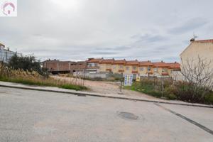 SOLAR PARA CONSTRUCCION EN PLENA EXPANSION photo 0