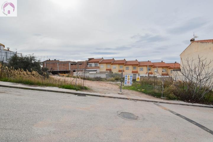 SOLAR PARA CONSTRUCCION EN PLENA EXPANSION photo 0