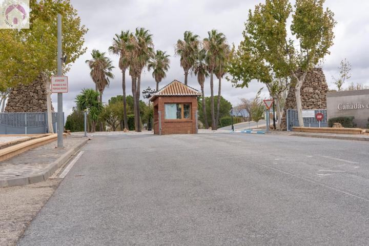 VENTA DE PARCELA EN LA URBANIZACIÓN CAÑADAS DEL PARQUE photo 0