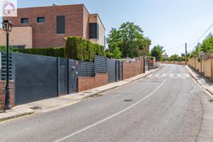 Espectacular chalet en Alhendín – Urbanización El Arenal! photo 0