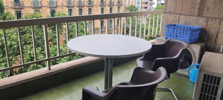 Piso En venta en la Vila de Gràcia photo 0