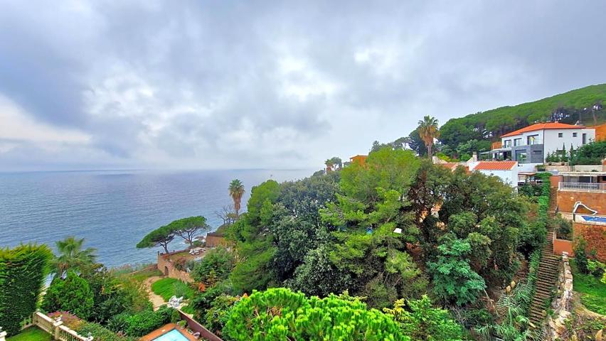 Casa en venta en con vista al mar en Lloret de Mar photo 0