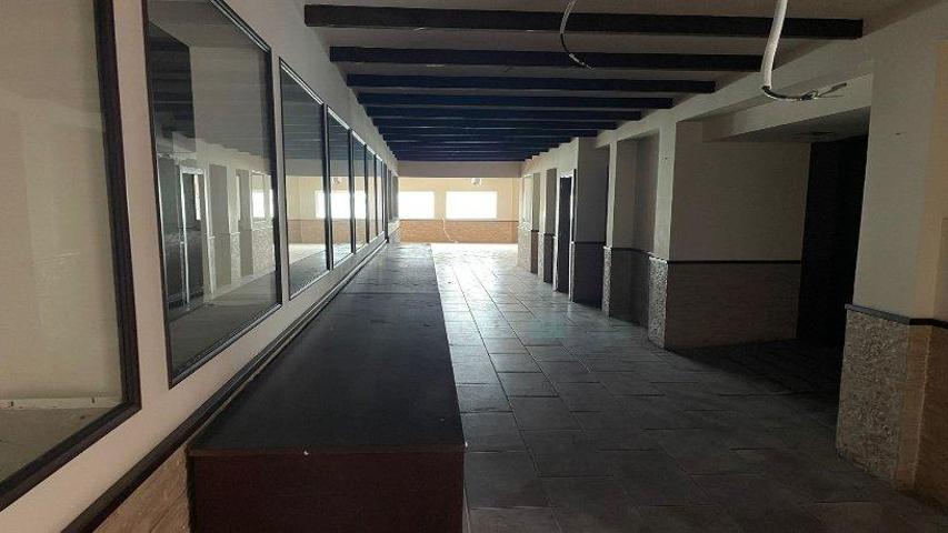 NAVE INDUSTRIAL EN VENTA EN BADALONA, BARCELONA photo 0