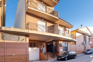 Chalet adosado en venta en Jumilla, Murcia photo 0