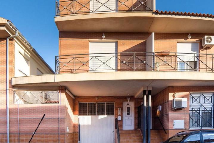 Chalet adosado en venta en Jumilla, Murcia photo 0