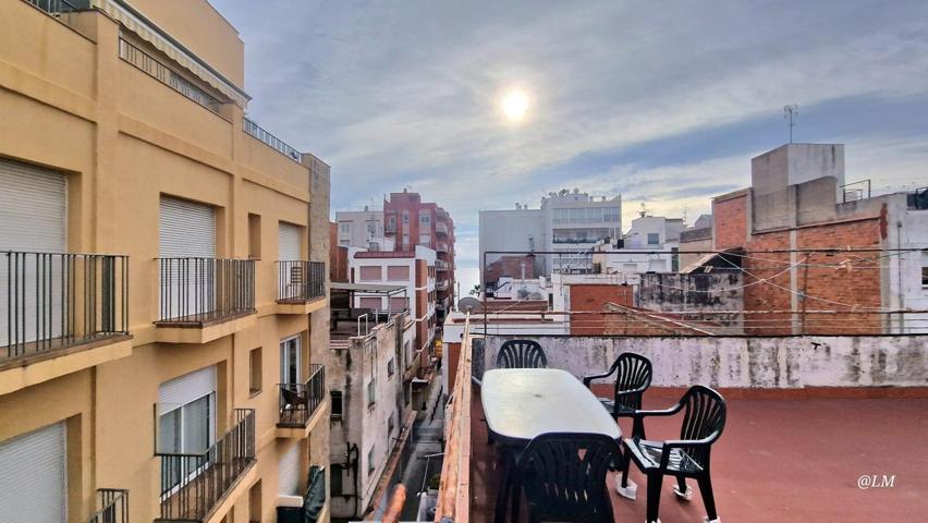 En venta edificio 6 pisos + Restaurante photo 0