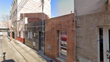 Casa en venta en Sabadell, Barcelona (ocupada) photo 0