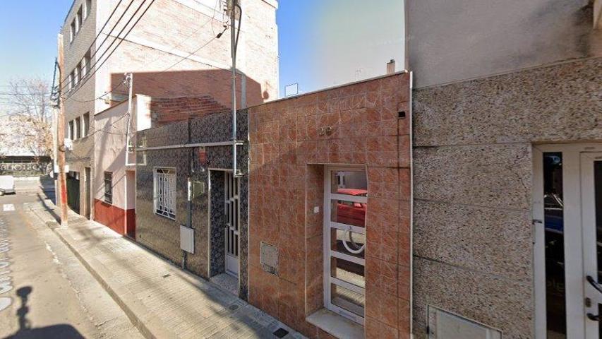 Casa en venta en Sabadell, Barcelona (ocupada) photo 0