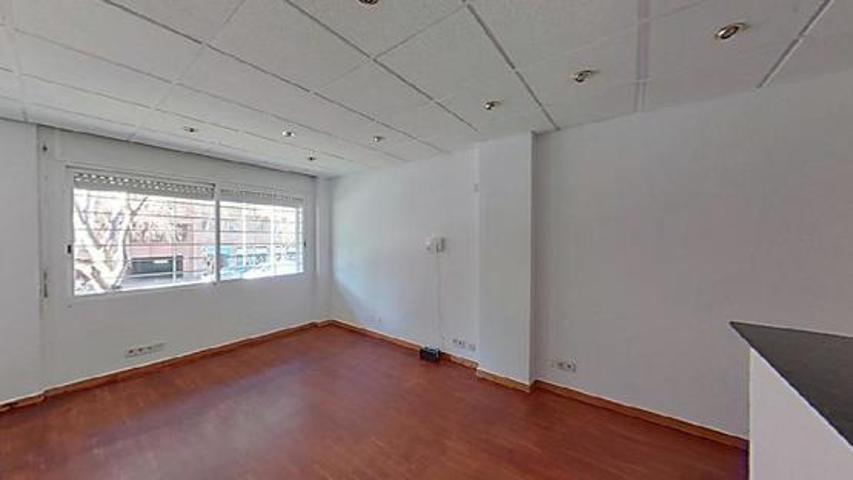 Fantástico piso situado en Les Corts photo 0