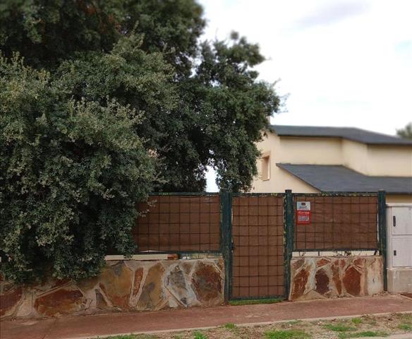 Casa en venta en Espinar (El) (Segovia) &quot;Okupada-no visitable&quot; photo 0