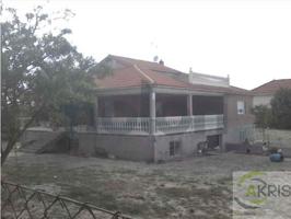 Casa unifamiliar en venta en Fuentidueña de Tajo, Madrid. photo 0