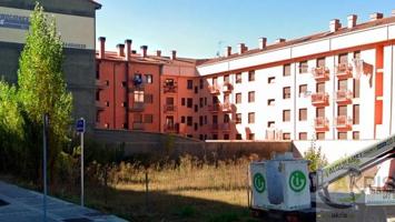 Terreno urbanizable en venta en Medina de Pomar, Burgos photo 0