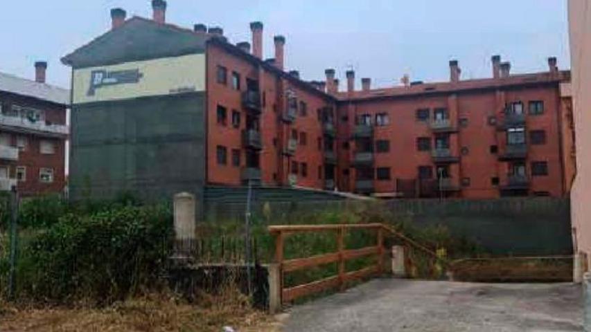 Terreno urbanizable en venta en Medina de Pomar, Burgos photo 0