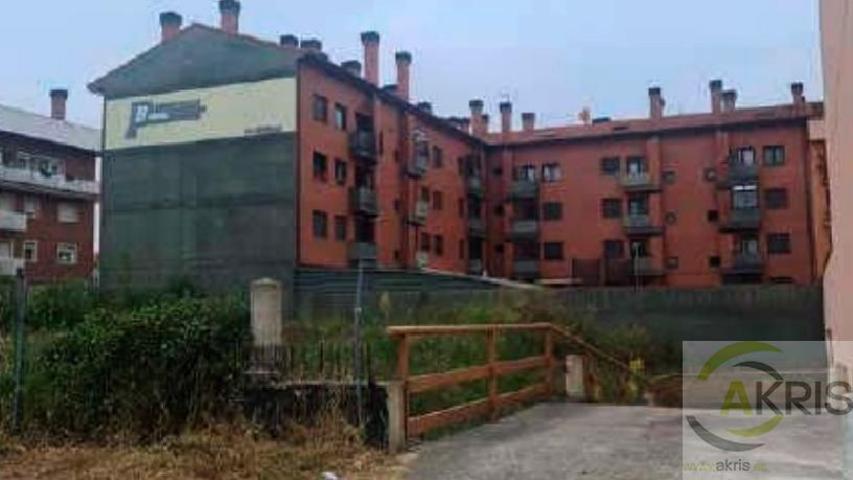 Terreno urbanizable en venta en Medina de Pomar, Burgos photo 0