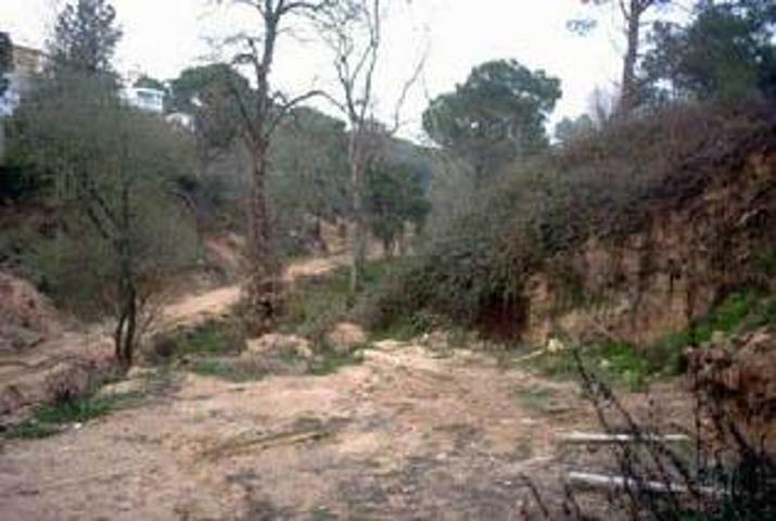 Terreno en venta en Tordera de 853 m2 photo 0