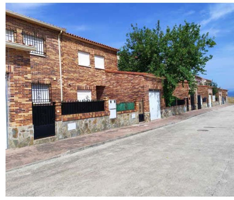 Chalet adosado en venta en El Casar de Escalona (Toledo) photo 0