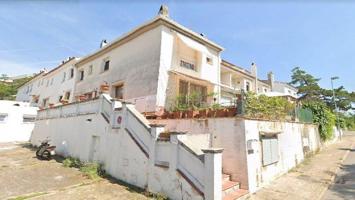 ADOSADO EN VENTA EN GIRONA photo 0